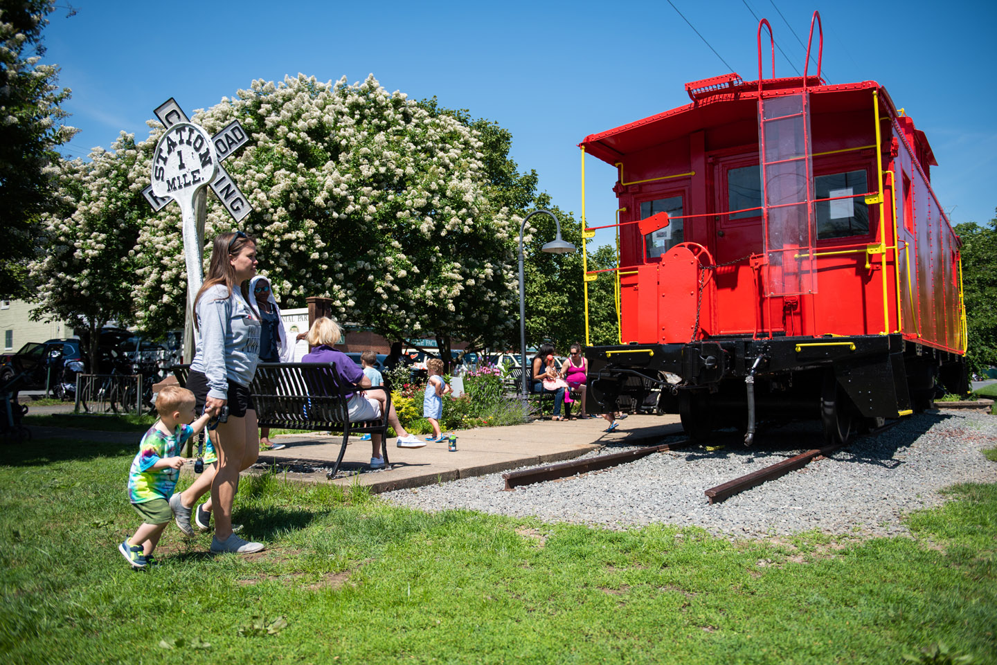Red-Caboose-02.jpg