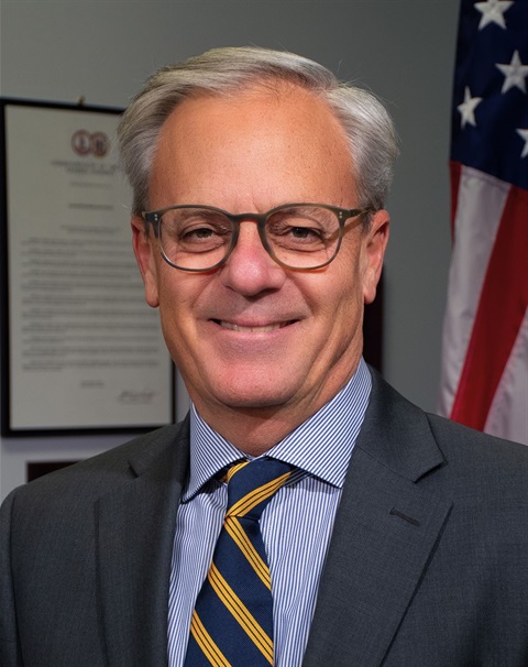 Francis Portrait_DSC_0196_print v1.jpg